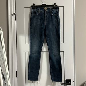 Mother denim - stage stunner fray - size 26